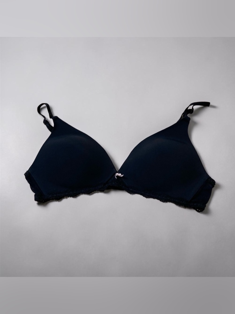 Victoria's Secret Black Lace Trim T-Shirt Bra